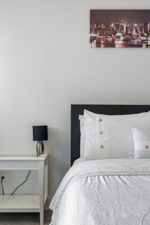 Element On First By Manna Apartment Calgary