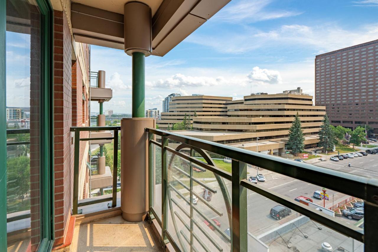 Element On First By Manna Apartment