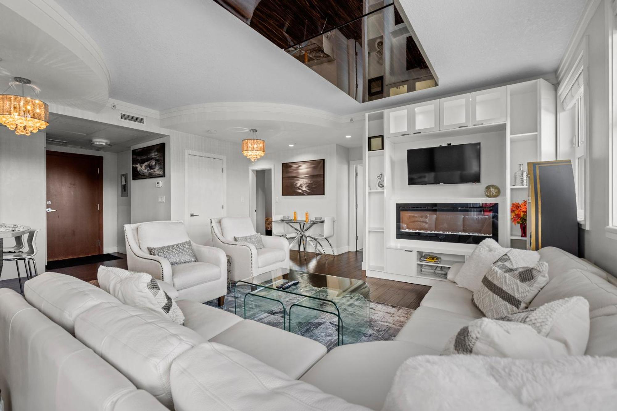 Element On First By Manna Apartment